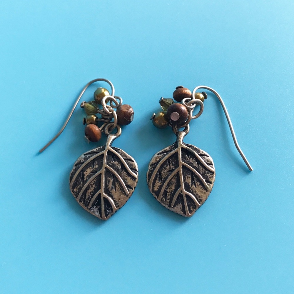 🍃Silver Leaf and Acorn Dangle Earrings